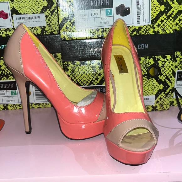 Two toned platform heels - Picture 2 of 6